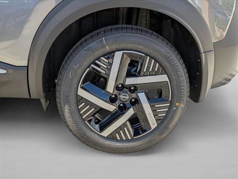 New 2026 Nissan Kicks SV image 9