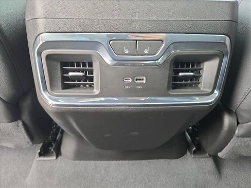 Used 2024 Chevrolet Silverado 2500 High Country AWD/4WD image 17