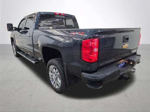 Used 2018 Chevrolet Silverado 2500 High Country w/ Duramax Plus Package AWD/4WD image 14