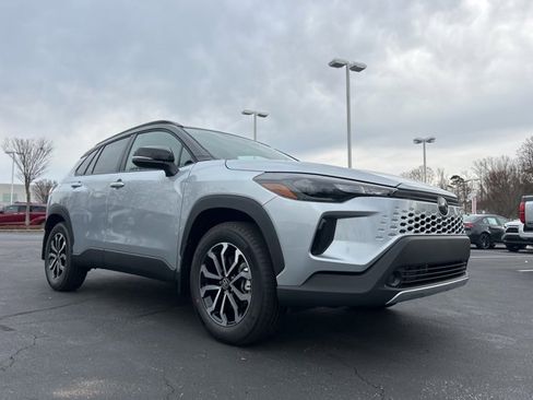 New 2026 Toyota Corolla Cross SE image 3