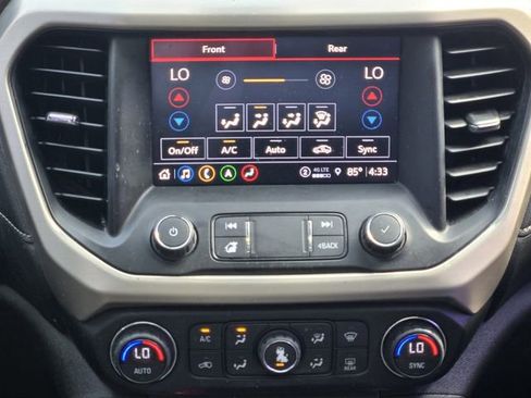 Used 2022 GMC Acadia Denali w/ Denali Ultimate Package image 19