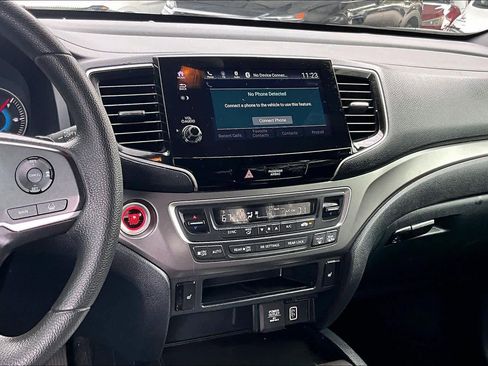 Used 2022 Honda Pilot Sport image 6