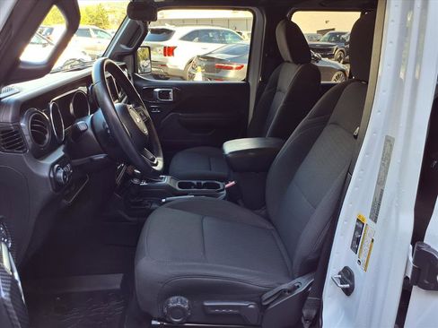 Used 2021 Jeep Wrangler Unlimited Sport image 12