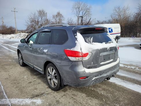 Used 2015 Nissan Pathfinder Platinum w/ Cargo Package image 4