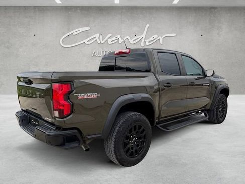 Used 2023 Chevrolet Colorado Trail Boss AWD/4WD image 16
