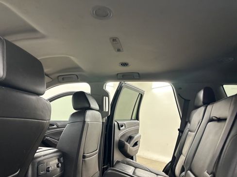 Used 2019 GMC Yukon SLT w/ HD Trailering Package image 29