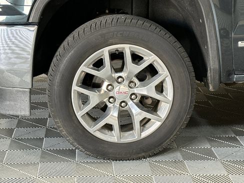 Used 2018 GMC Sierra 1500 SLT w/ SLT Premium Package image 42