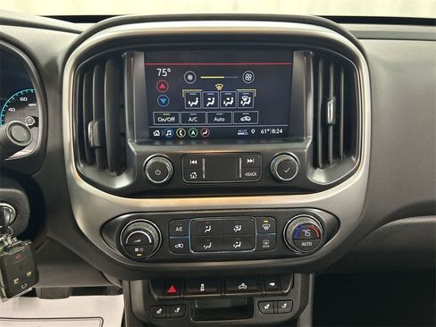 Used 2020 Chevrolet Colorado LT w/ Luxury Package image 17
