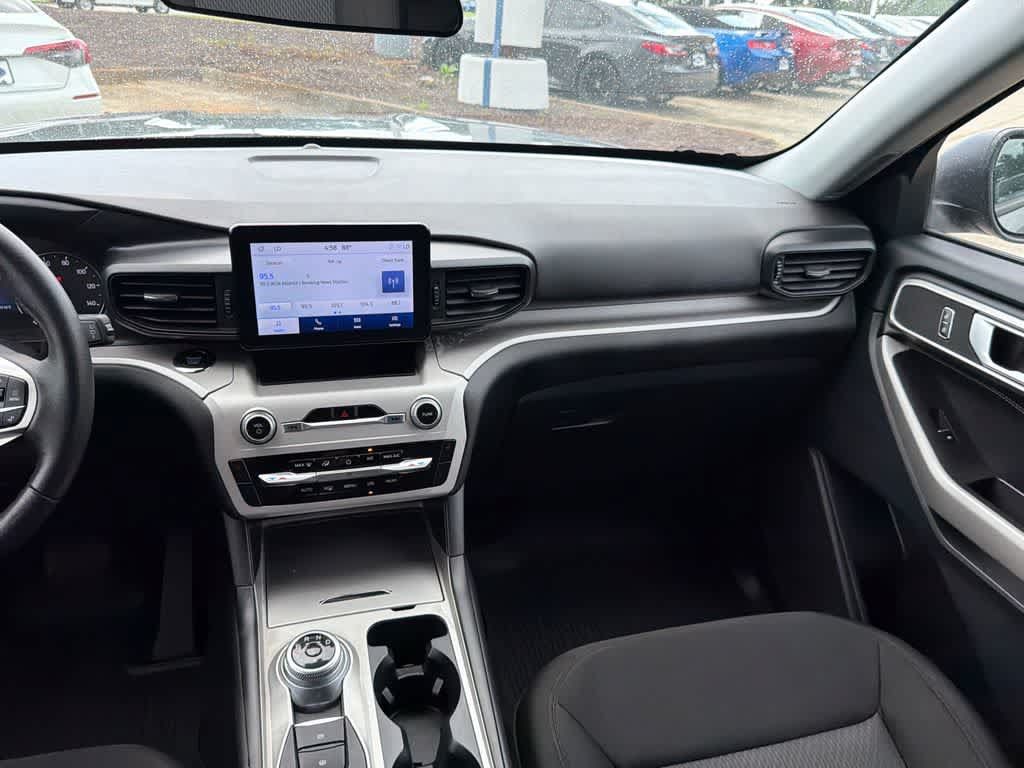 Certified 2024 Ford Explorer XLT AWD/4WD image 22