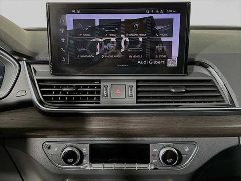 Certified 2025 Audi Q5 2.0T Premium Plus w/ Premium Plus Package image 13