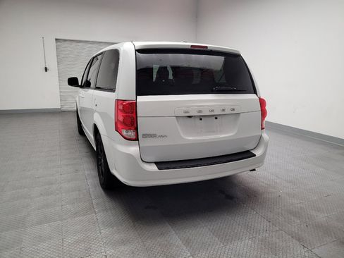 Used 2020 Dodge Grand Caravan SXT w/ Driver Convenience Group image 6