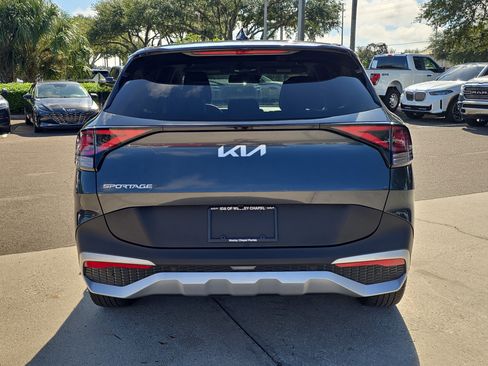 Used 2024 Kia Sportage EX FWD image 7