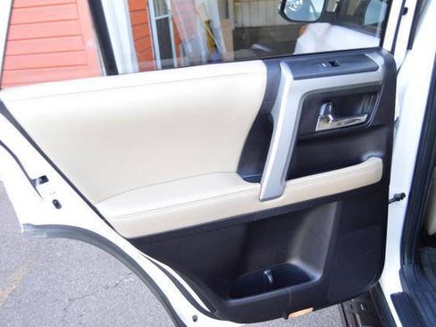 Used 2014 Toyota 4Runner SR5 Premium AWD/4WD image 35