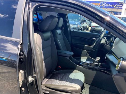 Used 2025 Chevrolet Trax LT w/ Driver Confidence Package FWD image 7