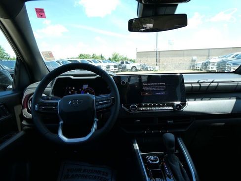 New 2026 Chevrolet Colorado Trail Boss AWD/4WD image 11