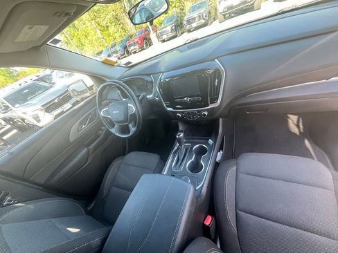 Used 2019 Chevrolet Traverse LT FWD image 11
