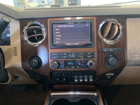 Used 2011 Ford F350 Lariat w/ Lariat Interior Pkg image 26