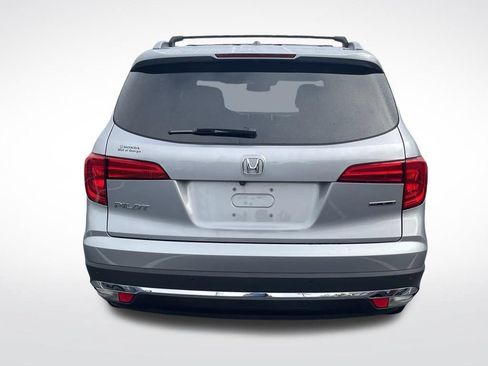 Used 2018 Honda Pilot Touring image 4