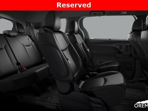 New 2026 Toyota Sienna XLE Woodland Edition image 15