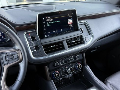 Used 2024 Chevrolet Suburban High Country AWD/4WD image 41