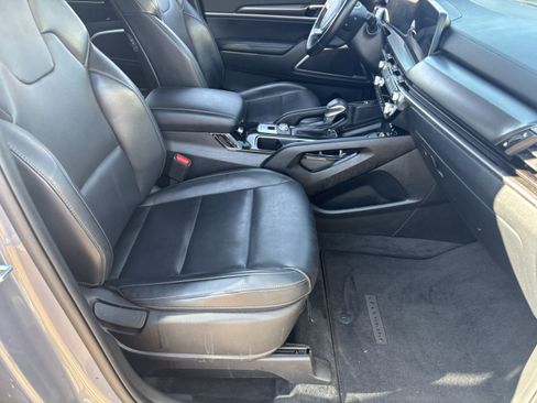 Certified 2025 Kia Telluride S AWD/4WD image 9