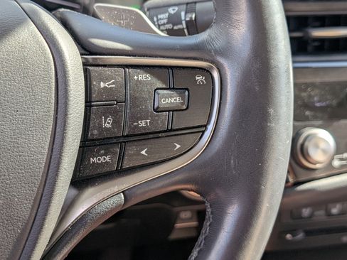 Certified 2022 Lexus ES 300h 300h image 23