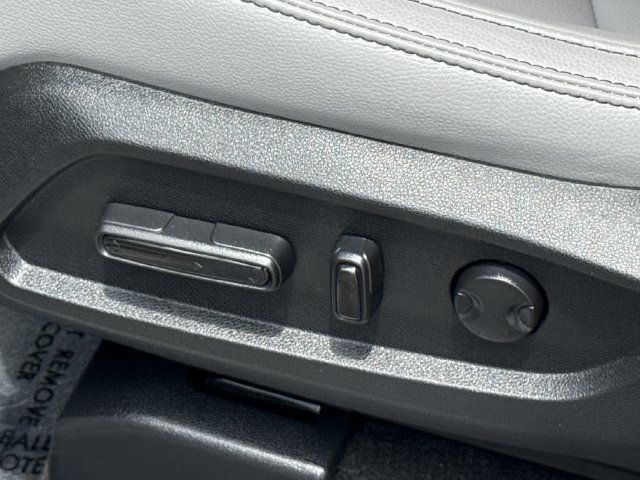 New 2025 Honda Pilot Touring image 27
