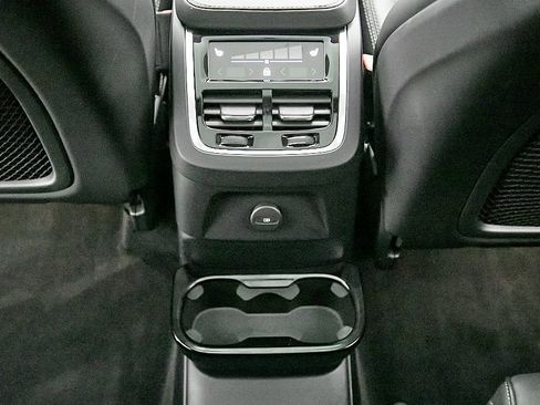 Certified 2023 Volvo XC90 T8 Ultimate w/ Lounge Package AWD/4WD image 24