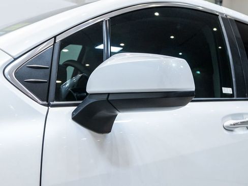 Used 2022 Toyota Sienna XLE image 9