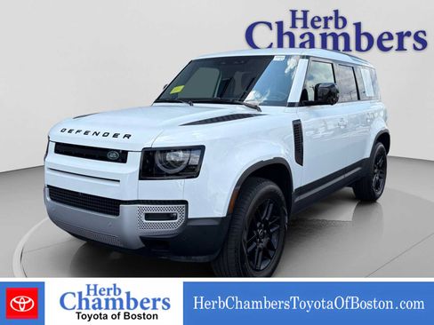 Used 2025 Land Rover Defender 110 S AWD/4WD image 10
