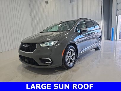 Used 2023 Chrysler Pacifica Limited