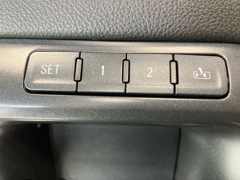 Used 2014 GMC Sierra 1500 SLT w/ SLT Preferred Package image 15