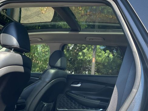 Used 2021 Hyundai Santa Fe SEL w/ Convenience + Premium Package image 10