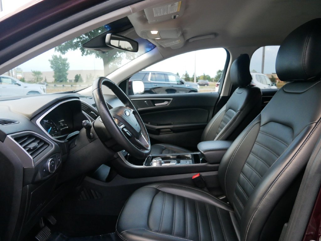 Used 2019 Ford Edge SEL w/ Equipment Group 201A FWD image 9
