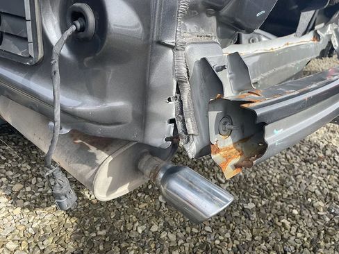 Used 2018 Ford Taurus SEL w/ Equipment Group 201A FWD image 7