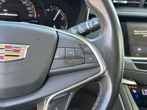 Used 2018 Cadillac XT5 Premium Luxury image 29