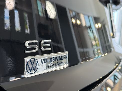 New 2026 Volkswagen Atlas Cross Sport SE AWD/4WD image 34