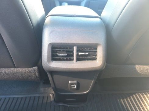 Used 2022 Chevrolet Equinox RS w/ RS Leather Package image 30