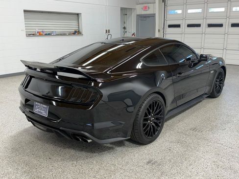 Used 2020 Ford Mustang GT Premium w/ GT Performance Package RWD image 4