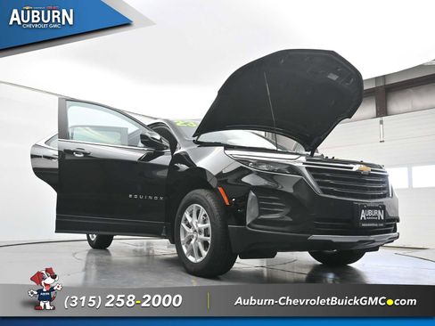 Used 2023 Chevrolet Equinox LT AWD/4WD image 34