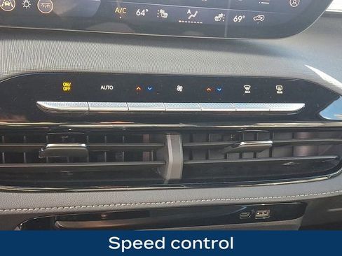 Used 2025 Buick Enclave Preferred image 14