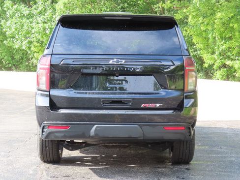 Certified 2024 Chevrolet Suburban RST w/ Luxury Package AWD/4WD image 5