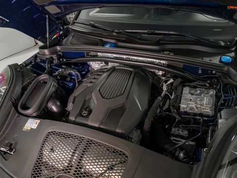 Used 2023 Porsche Macan image 33