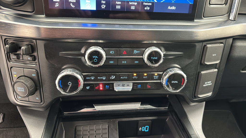 Used 2025 Ford F250 Lariat w/ Lariat Ultimate Package AWD/4WD image 20