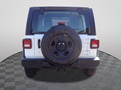 Used 2021 Jeep Wrangler Unlimited Sport AWD/4WD image 3
