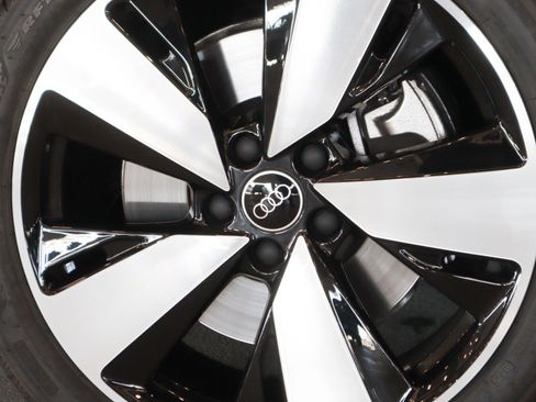 Certified 2025 Audi A5 2.0T Premium Plus w/ Premium Plus image 5