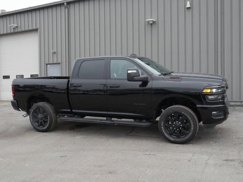 Used 2025 RAM 2500 Big Horn image 7