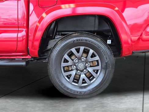 Used 2023 Toyota Tacoma SR5 w/ Technology Package image 26