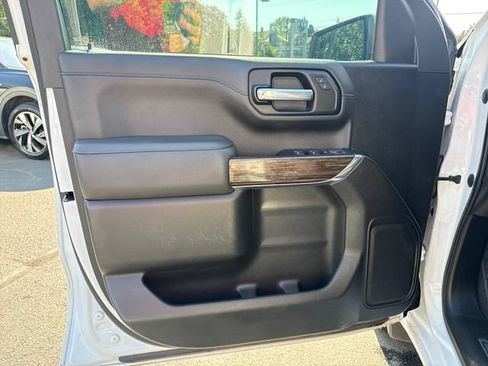 Used 2022 GMC Sierra 1500 SLE AWD/4WD image 24
