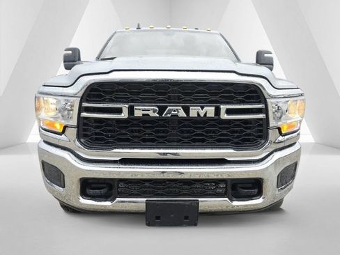 Used 2024 RAM 2500 Tradesman w/ Chrome Appearance Group image 2